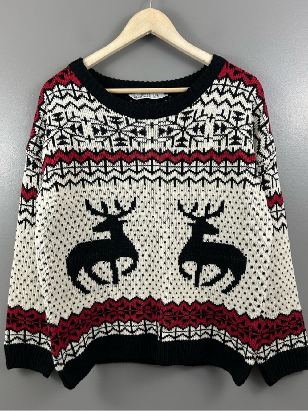 Bluenotes Cozy Fair Isle Reindeer Knit Sweater Size Medium - Picture 2 of 7